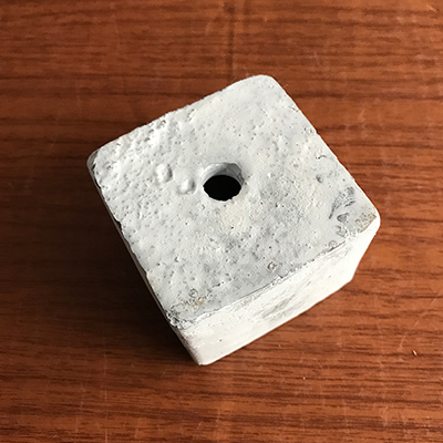 セメント鉢 水抜き穴